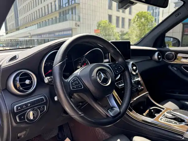 Mercedes-Benz GLC 2019