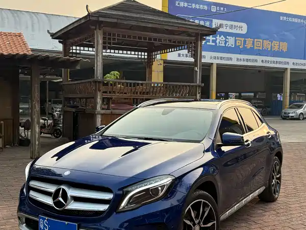 Mercedes-Benz GLA 2016