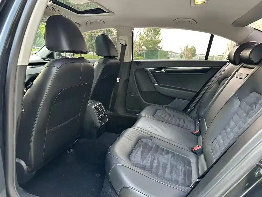 Volkswagen Magotan 2016