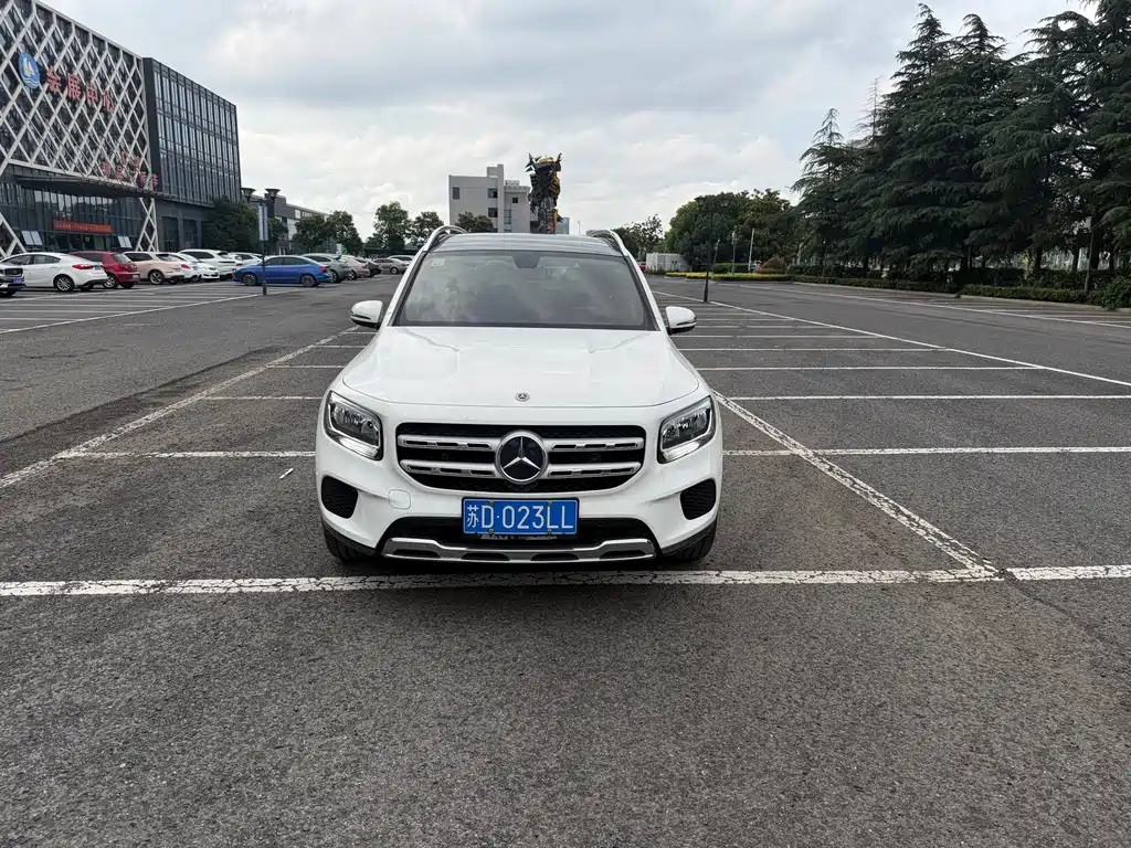 Mercedes-Benz GLB 2021