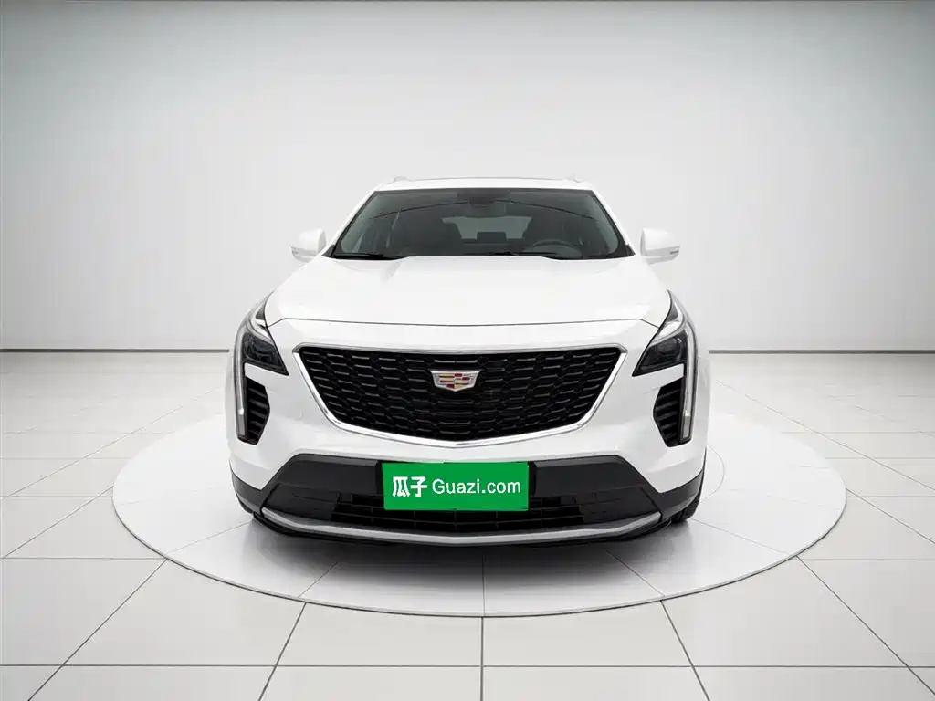 Cadillac XT4 2022 — фото 2