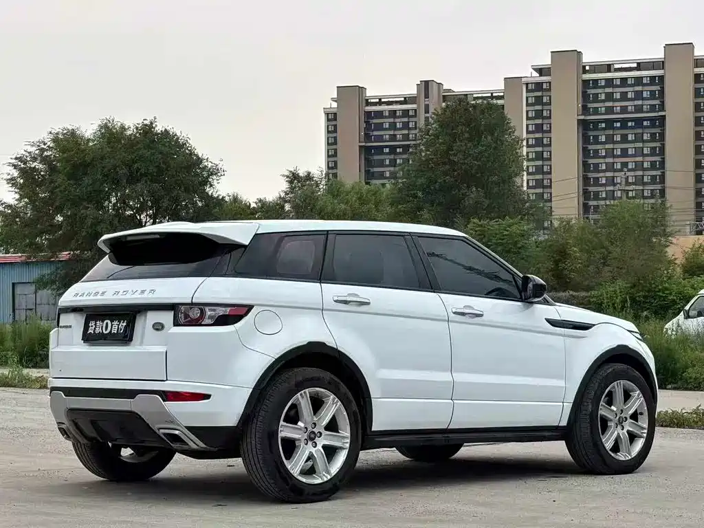 Land Rover Evoque 2016 — фото 9