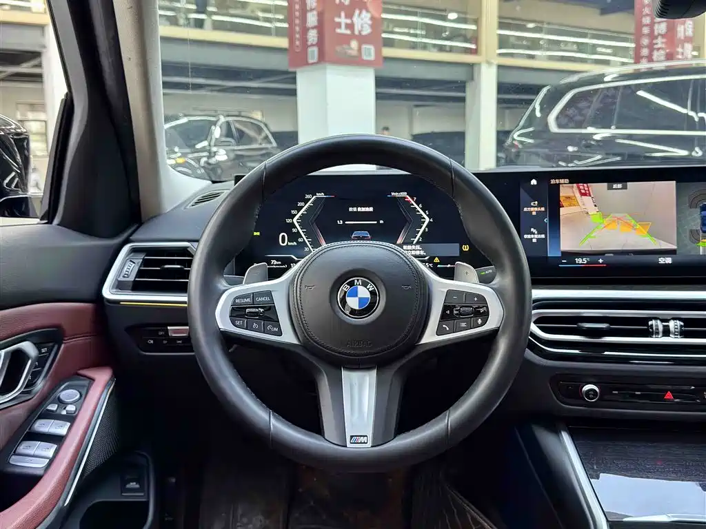 BMW 3 Series 2023 — фото 14