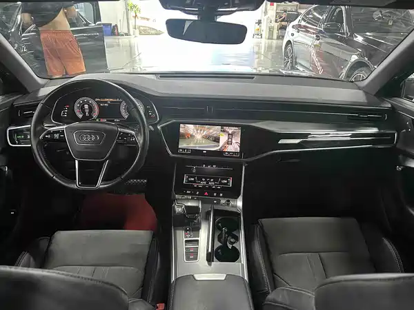 Audi A6L 2020