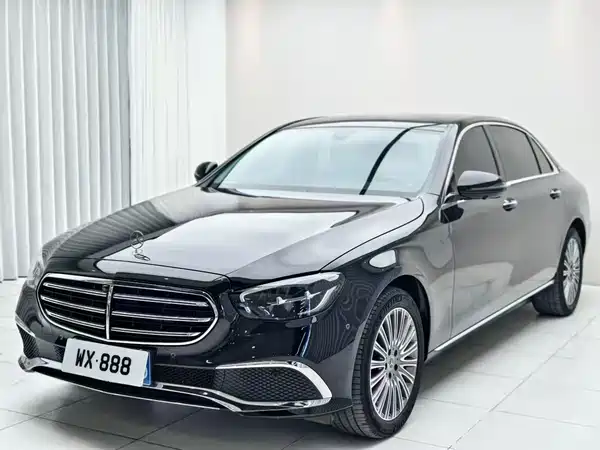Mercedes-Benz E-Class 2023