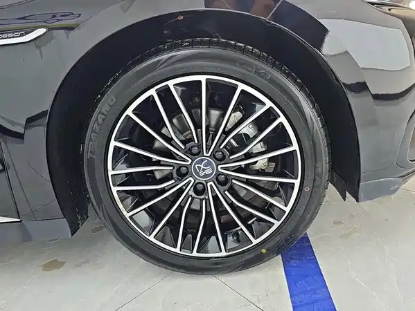 BYD Han 2024