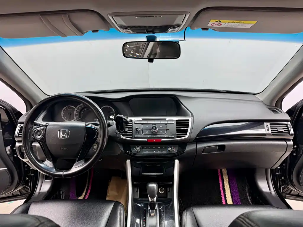 Honda Accord 2017 — фото 18