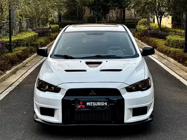 Mitsubishi Lancer EX 2013