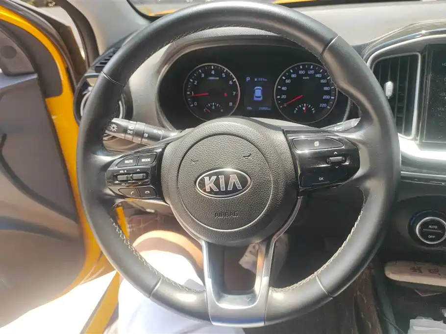 Kia KX1 2020 — фото 15