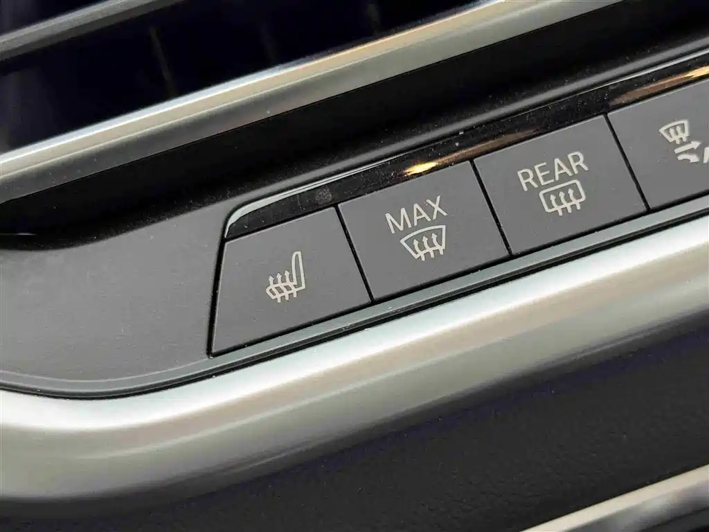 BMW X5 New Energy 2021 — фото 15