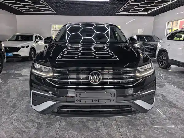 Volkswagen Tiguan L 2023