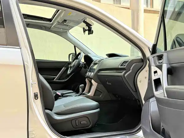 Subaru Forester 2016
