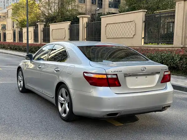 Lexus LS 2007