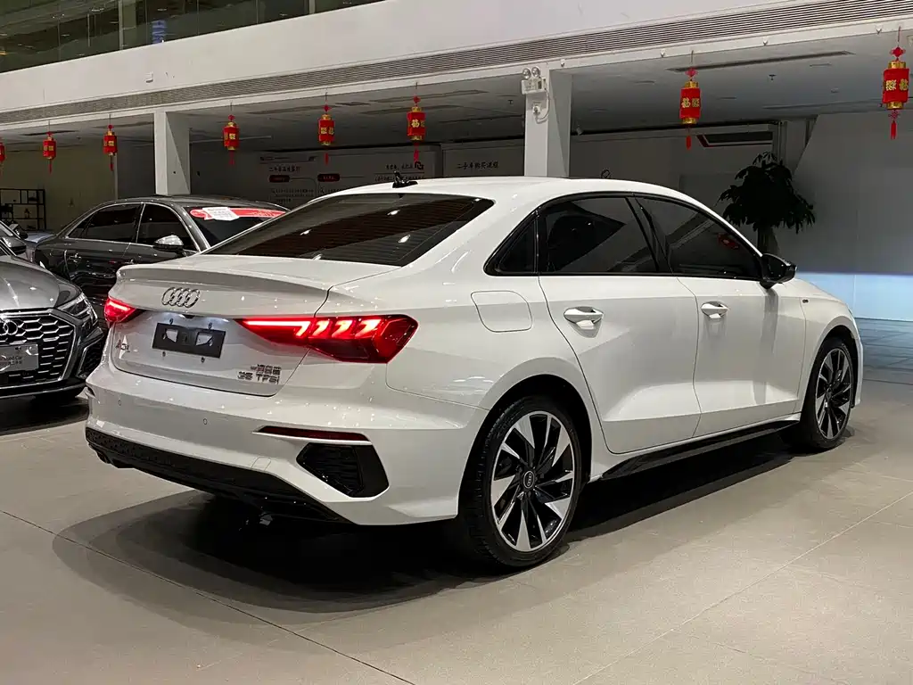 Audi A3 2022 — фото 4