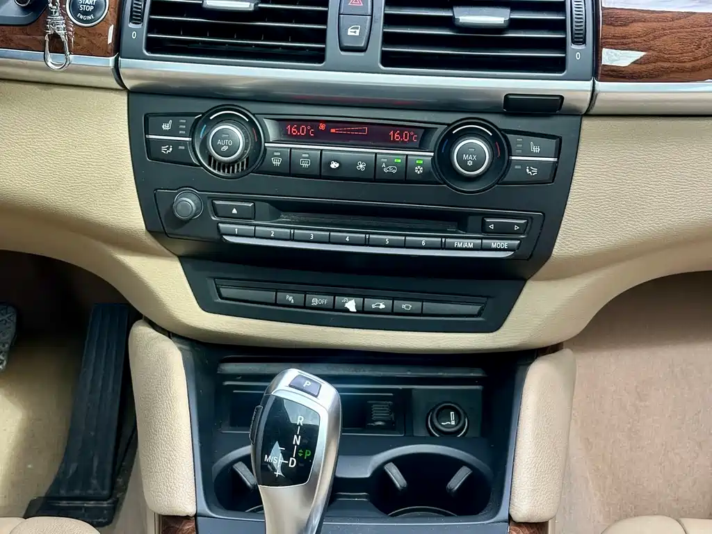 BMW X6 2013 — фото 14