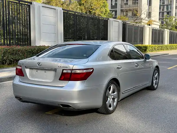 Lexus LS 2007