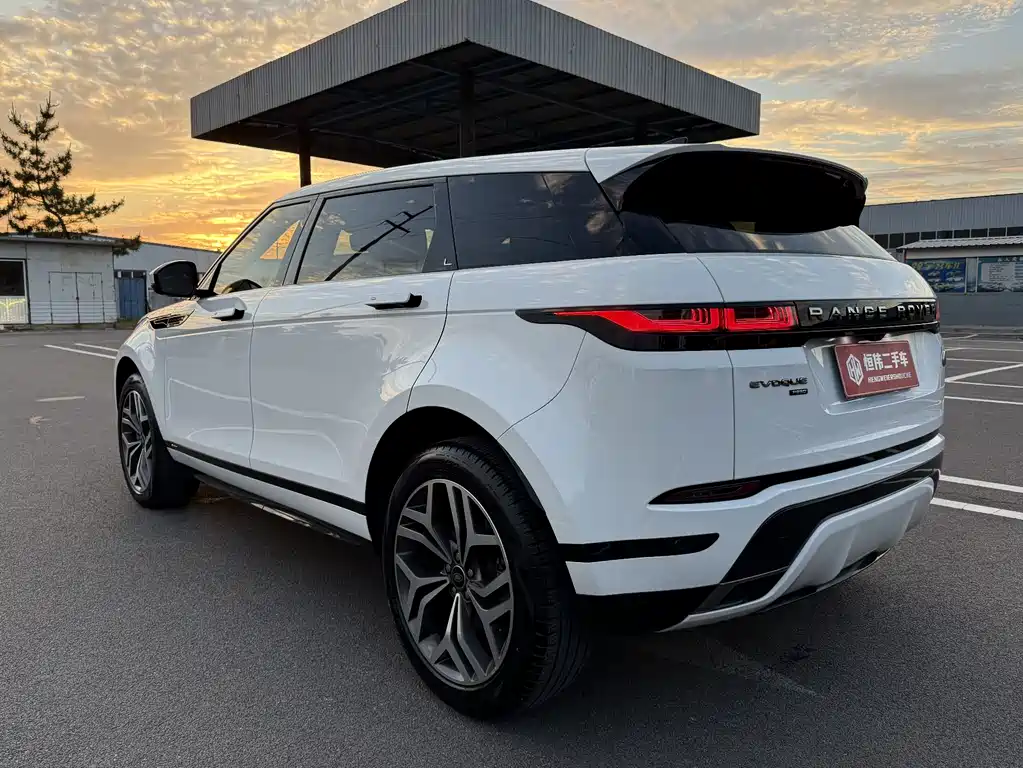 Land Rover Evoque 2022 — фото 4