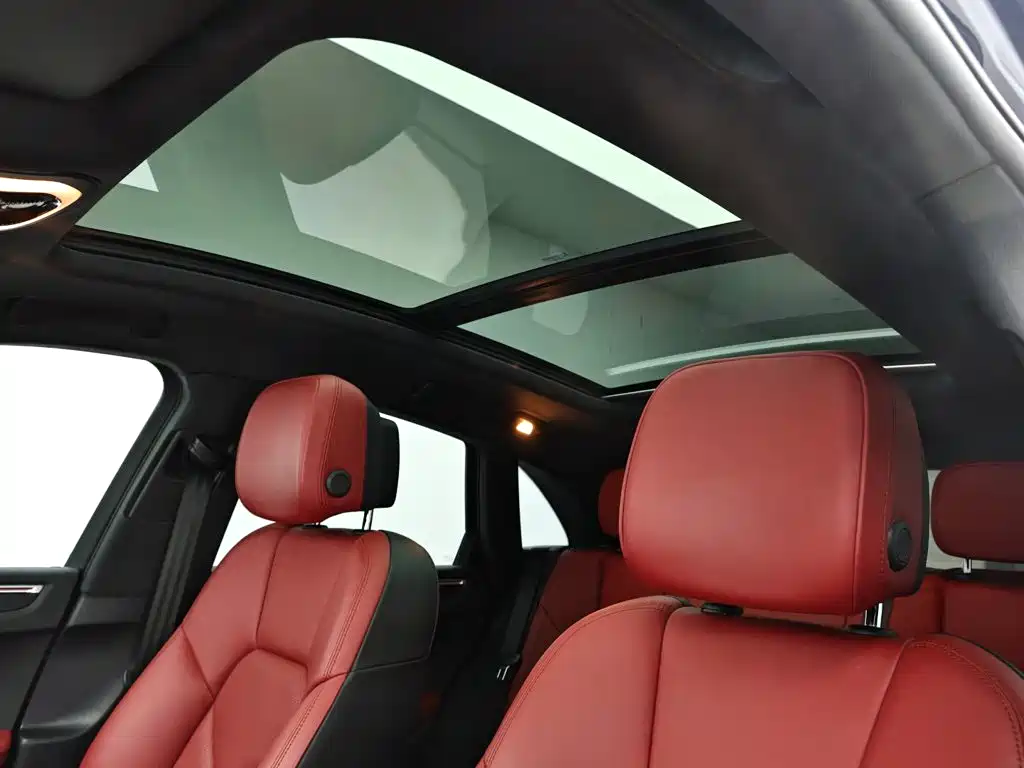 Porsche Macan 2020 — фото 11
