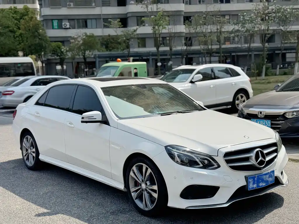 Mercedes-Benz E-Class 2015 — фото 3