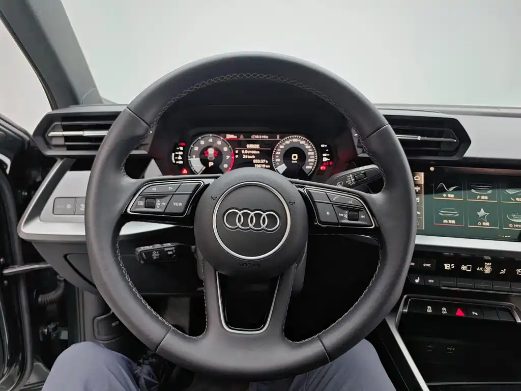Audi A3 2022 — фото 14
