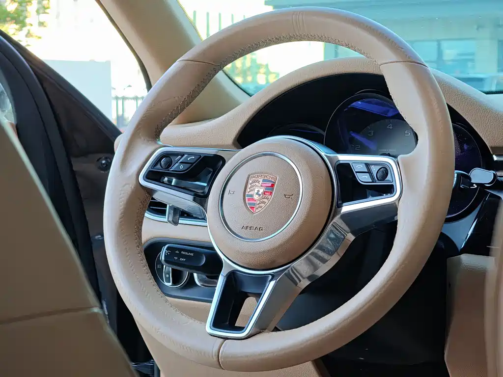 Porsche Macan 2015 — фото 4