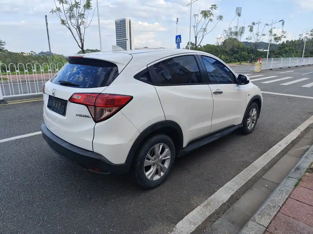 Honda Vezel 2019 — фото 8