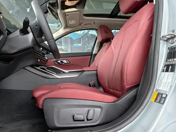 BMW i3 2025