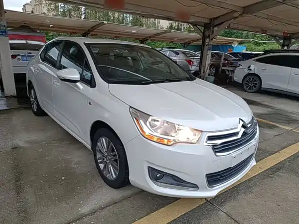 Citroën C4L 2015