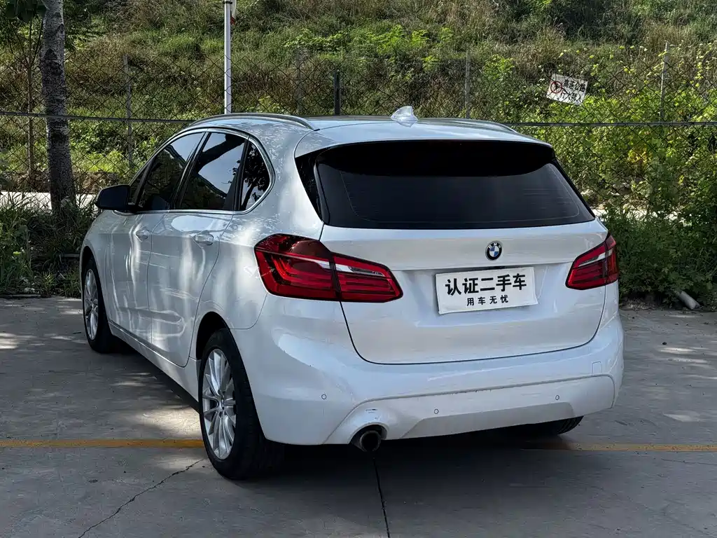 BMW 2 Series Station Wagon 2019 — фото 3