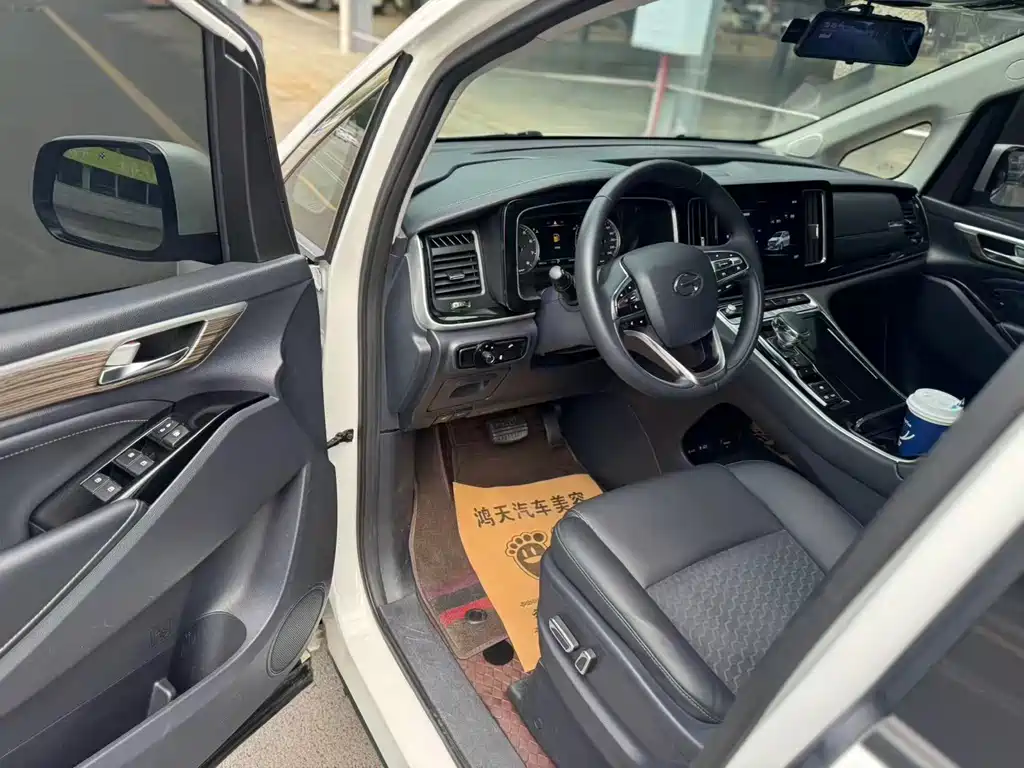 GAC Motor Trumpchi M8 2023 — фото 4