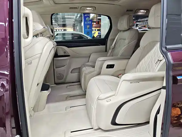 Buick GL8 2023