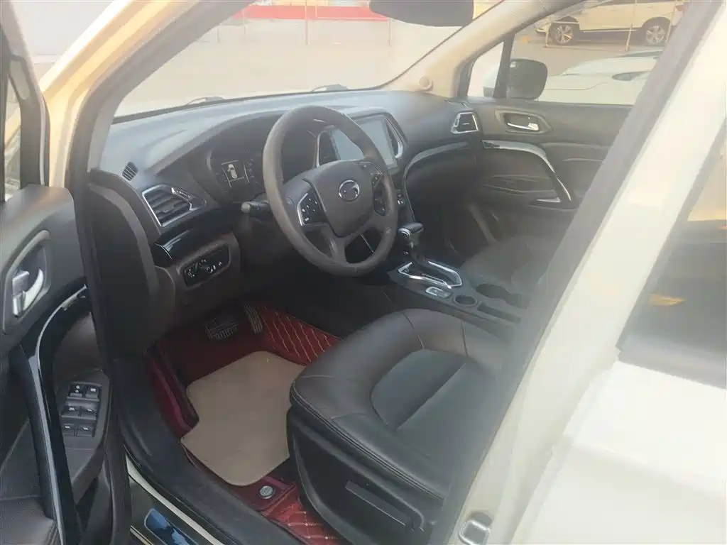 GAC Motor Trumpchi GS4 2017 — фото 13