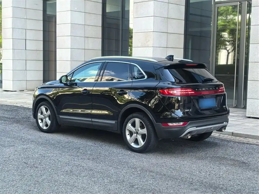 Lincoln MKC 2017 — фото 10