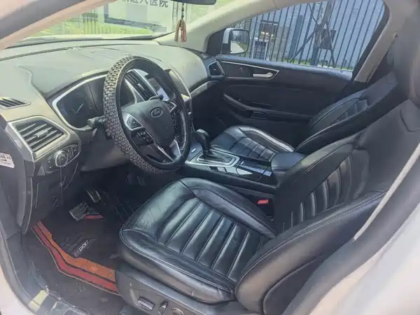 Ford Edge 2015