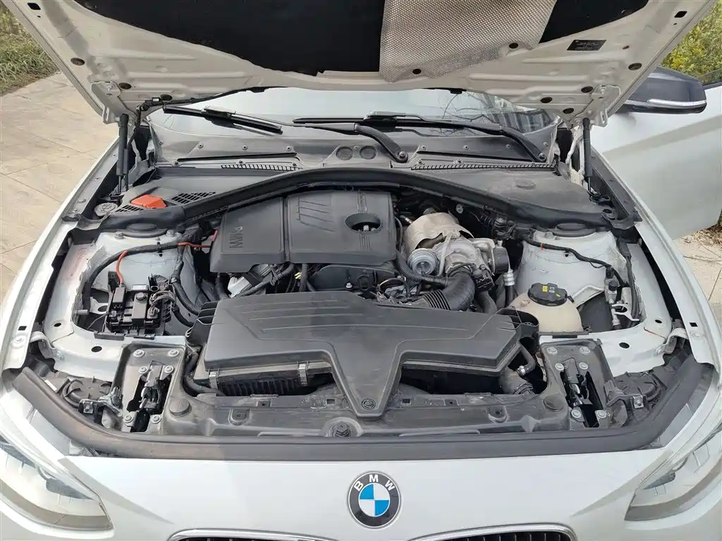 BMW 1 Series 2014 — фото 11