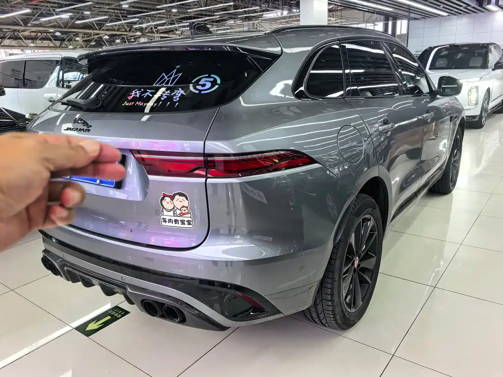 Jaguar F-PACE 2022 — фото 8