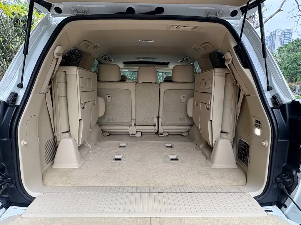 Lexus LX 2016 — фото 22