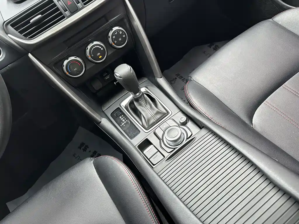 Mazda CX-4 2018 — фото 17