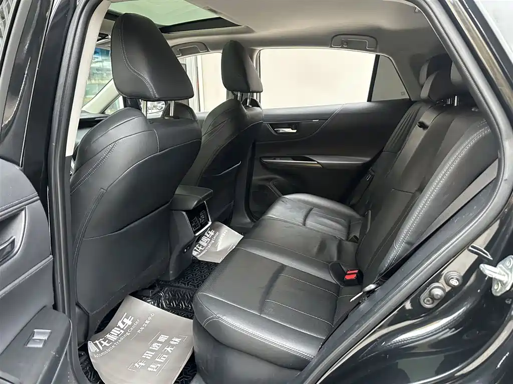 Toyota Harrier 2023 — фото 7