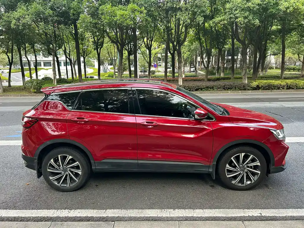Geely Binyue 2019 — фото 5