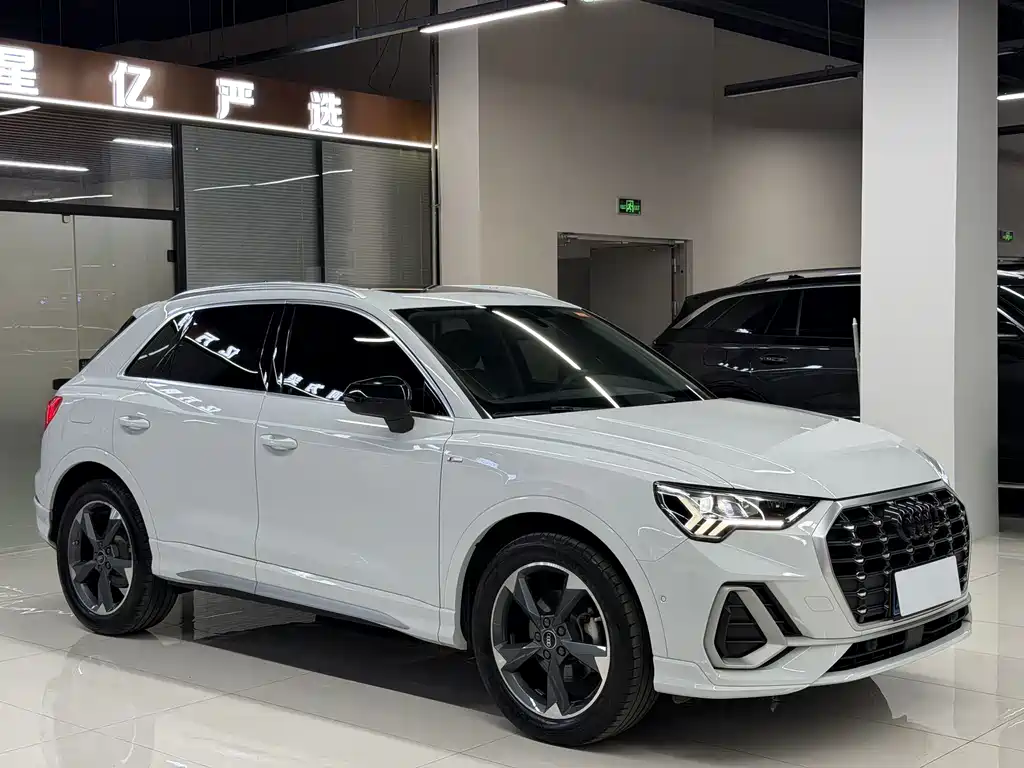 Audi Q3 2023 — фото 3