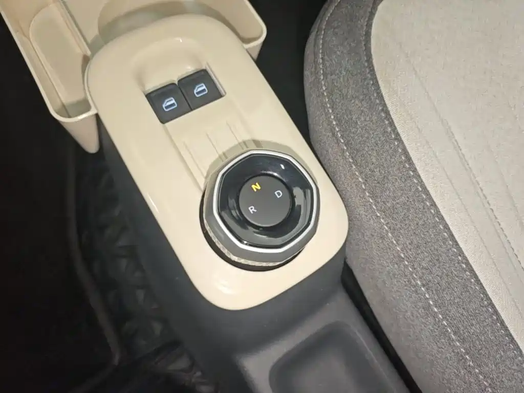 Geely Galaxy Panda 2025 — фото 14