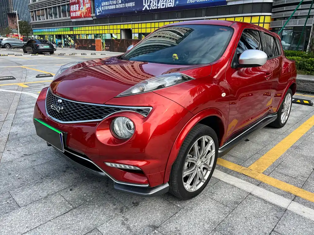 Infiniti ESQ 2018 — фото 1