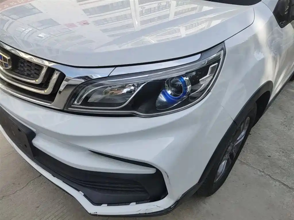 Geely Vision X3 2021 — фото 24