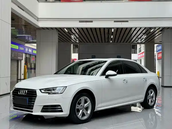 Audi A4L 2019