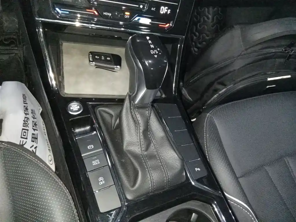 Volkswagen Passat 2023 — фото 10
