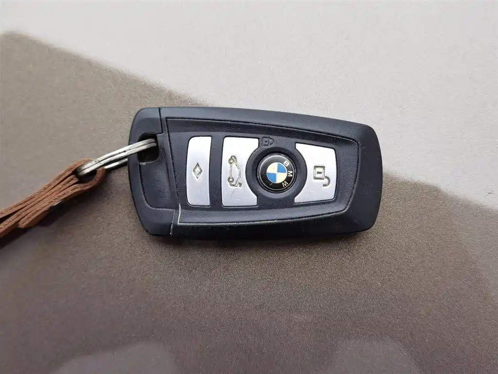 BMW X3 2011 — фото 19