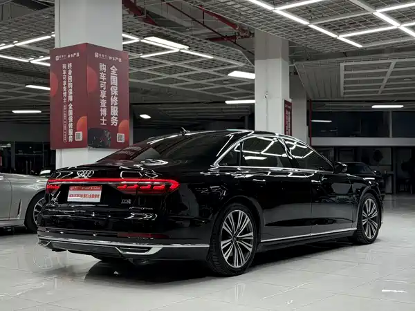 Audi A8 2021
