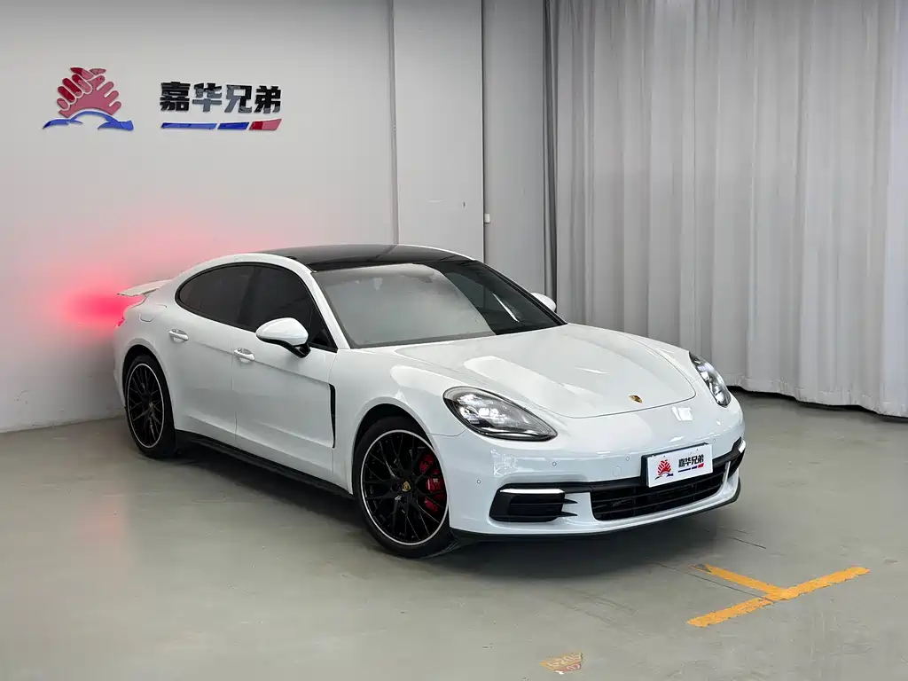Porsche Panamera 2018 — фото 9