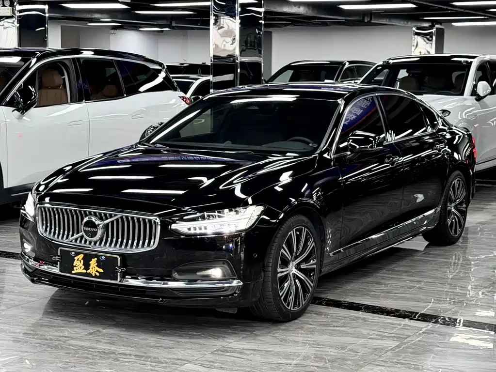 Volvo S90 2024 — фото 1